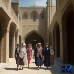 دانش‌آموزان ایرانی با امید به آینده به سوی مدرسه می‌روند.